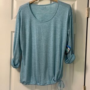 Columbia Omni-Wick Women’s 1X Causal Blue textured shirt